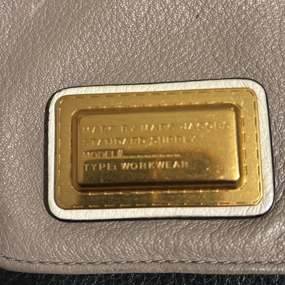 Marc Jacobs color block adjustable strap crossbody black, cream, grayish-/taupe - Picture 5 of 17